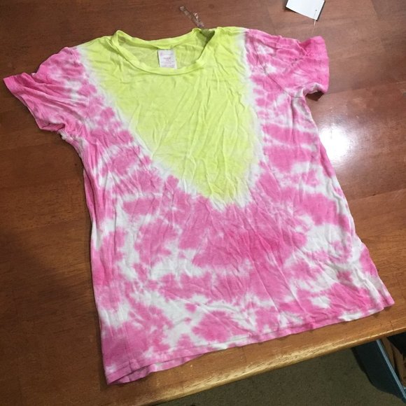 No Boundaries Colorful Tee - Picture 1 of 8